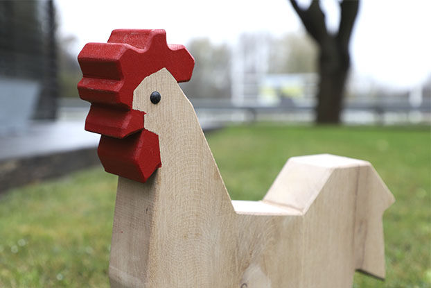 Legeskulptur - hane og høne